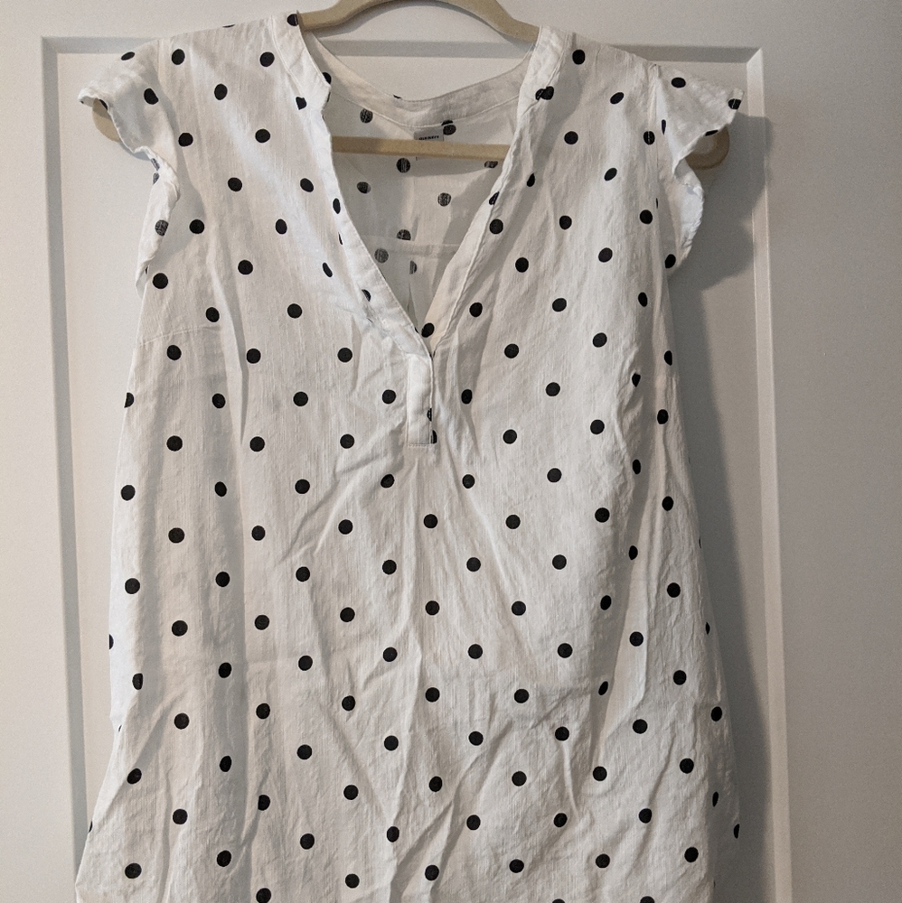 Polka Dot Sleeveless Blouse Medium
